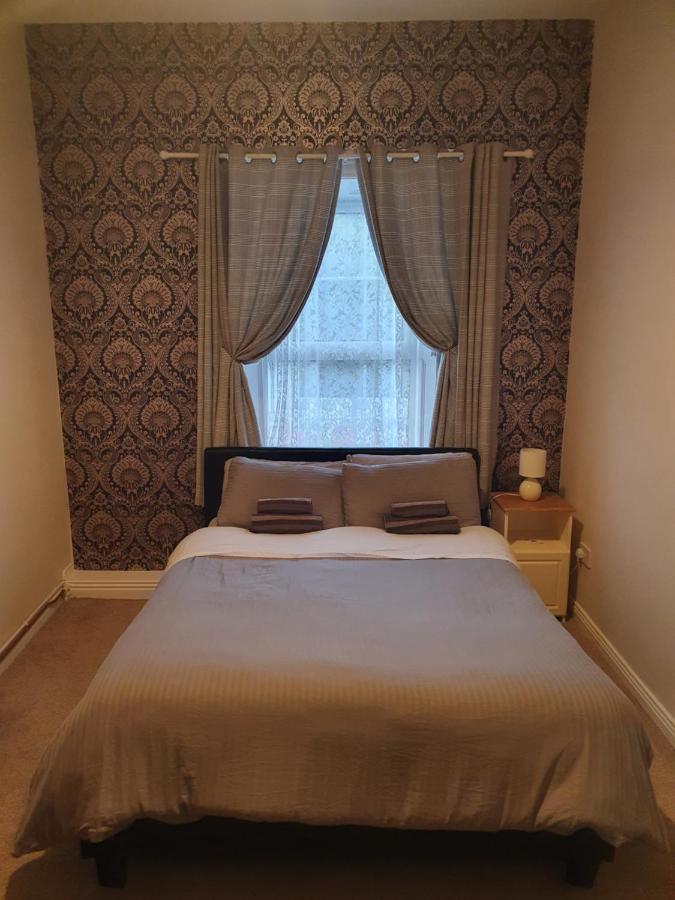 Gordon'S Guesthouse Loughrea Zewnętrze zdjęcie