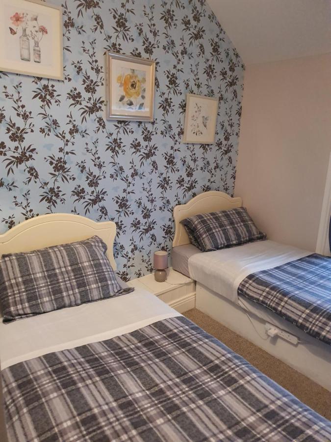 Gordon'S Guesthouse Loughrea Zewnętrze zdjęcie