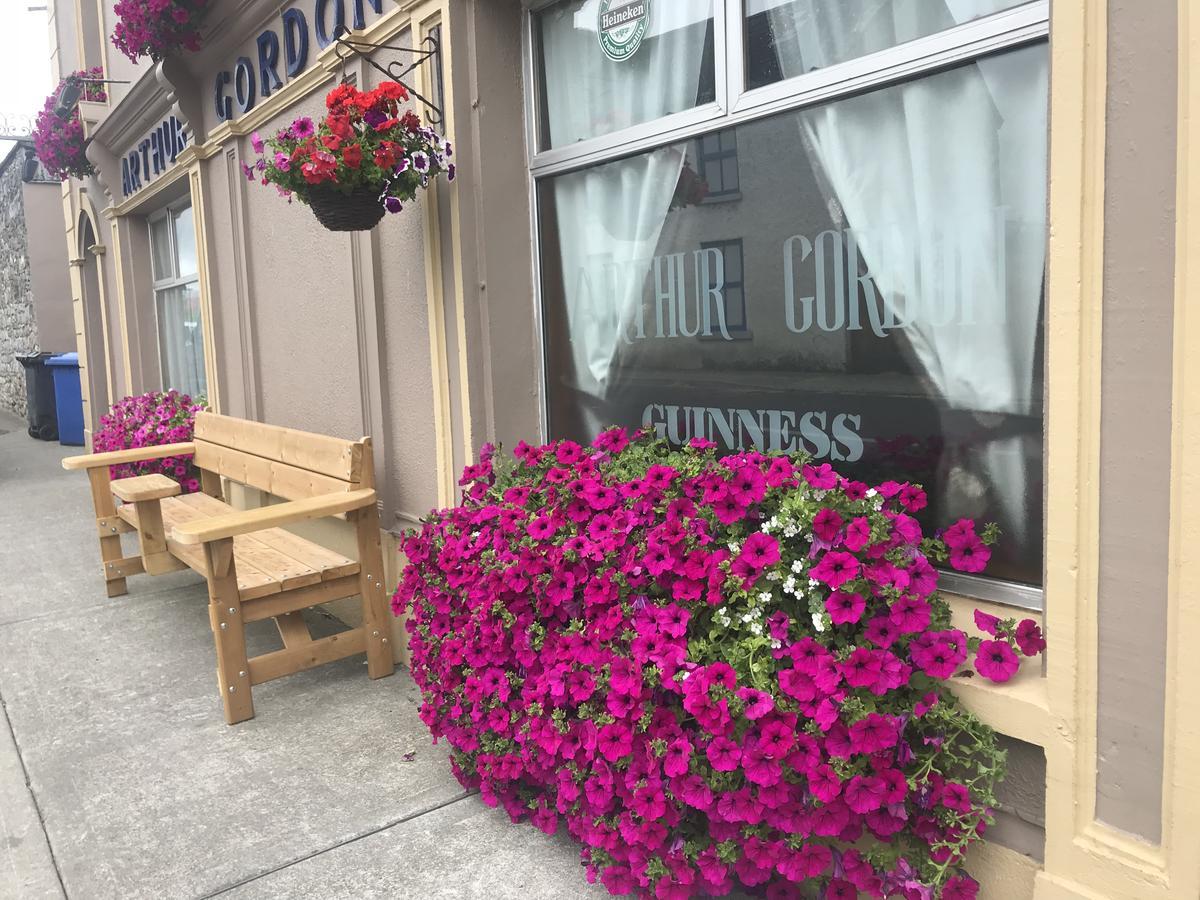 Gordon'S Guesthouse Loughrea Zewnętrze zdjęcie